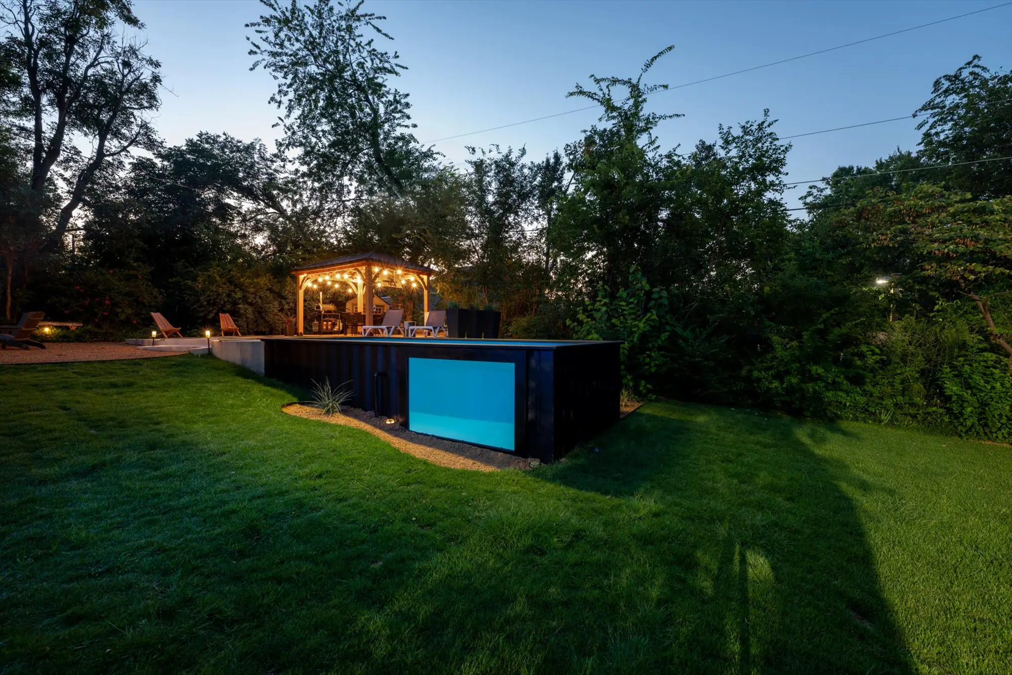 Container pool Oklahoma - natural surroundings