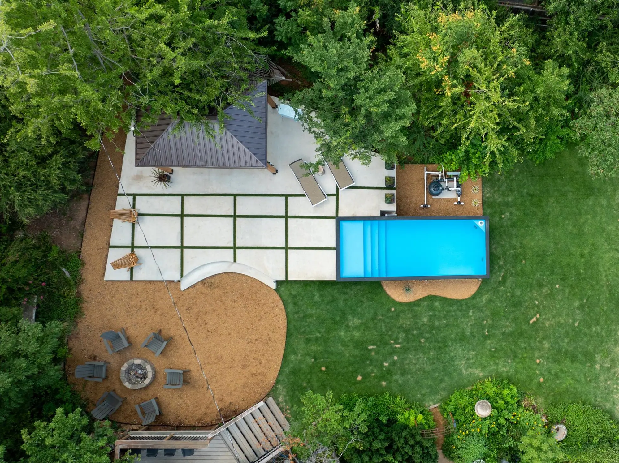 Container pool Oklahoma - entertaining space