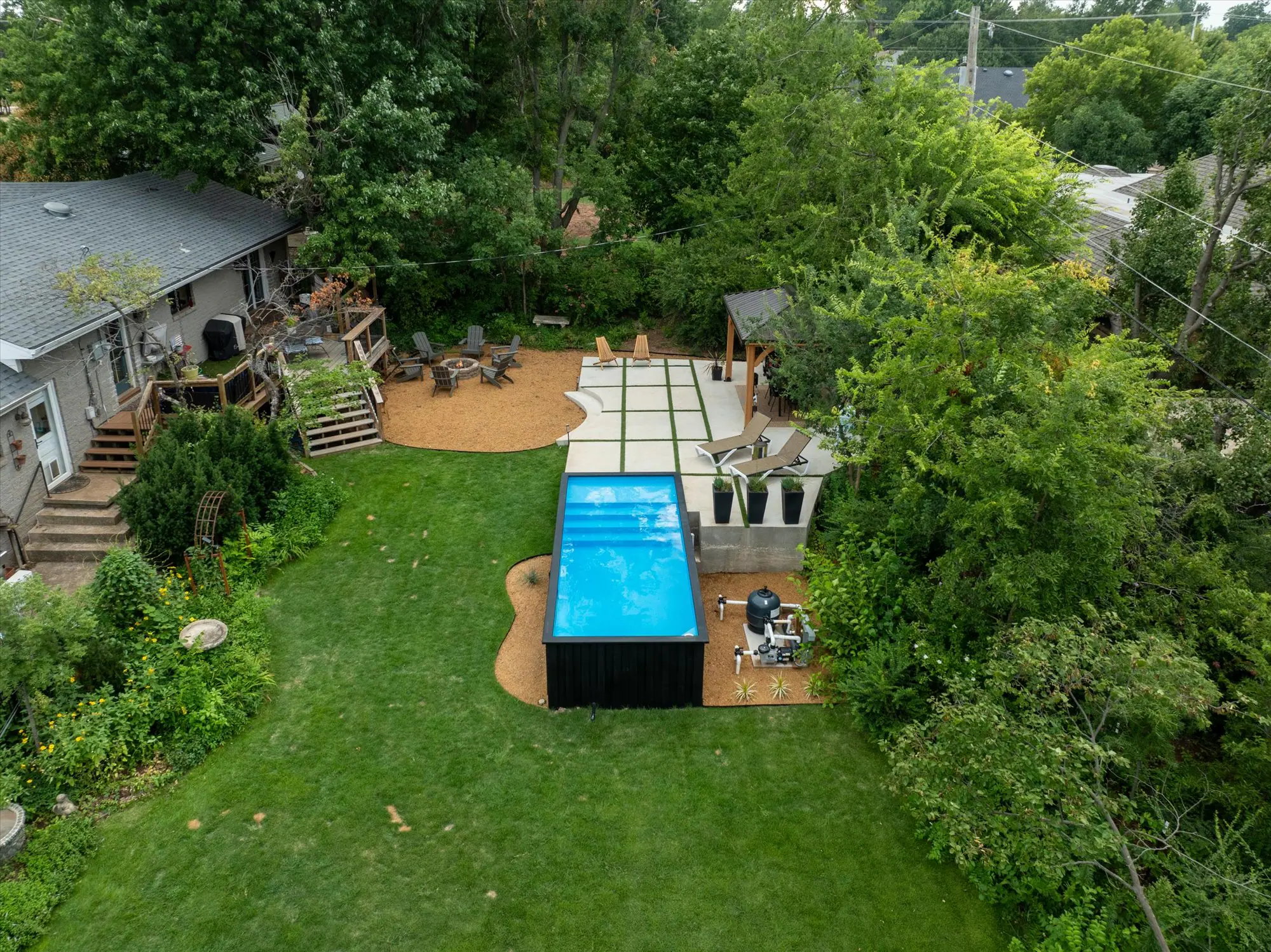 Container pool Oklahoma - natural grass surround
