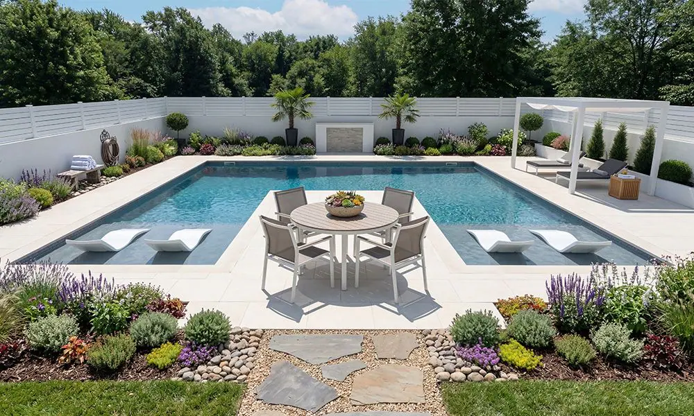 U-shape modular steel pool with baja ledges and premium interior